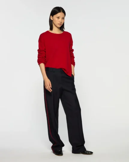 AW25_Flat_Fronted_Jogger_NavyRed_06