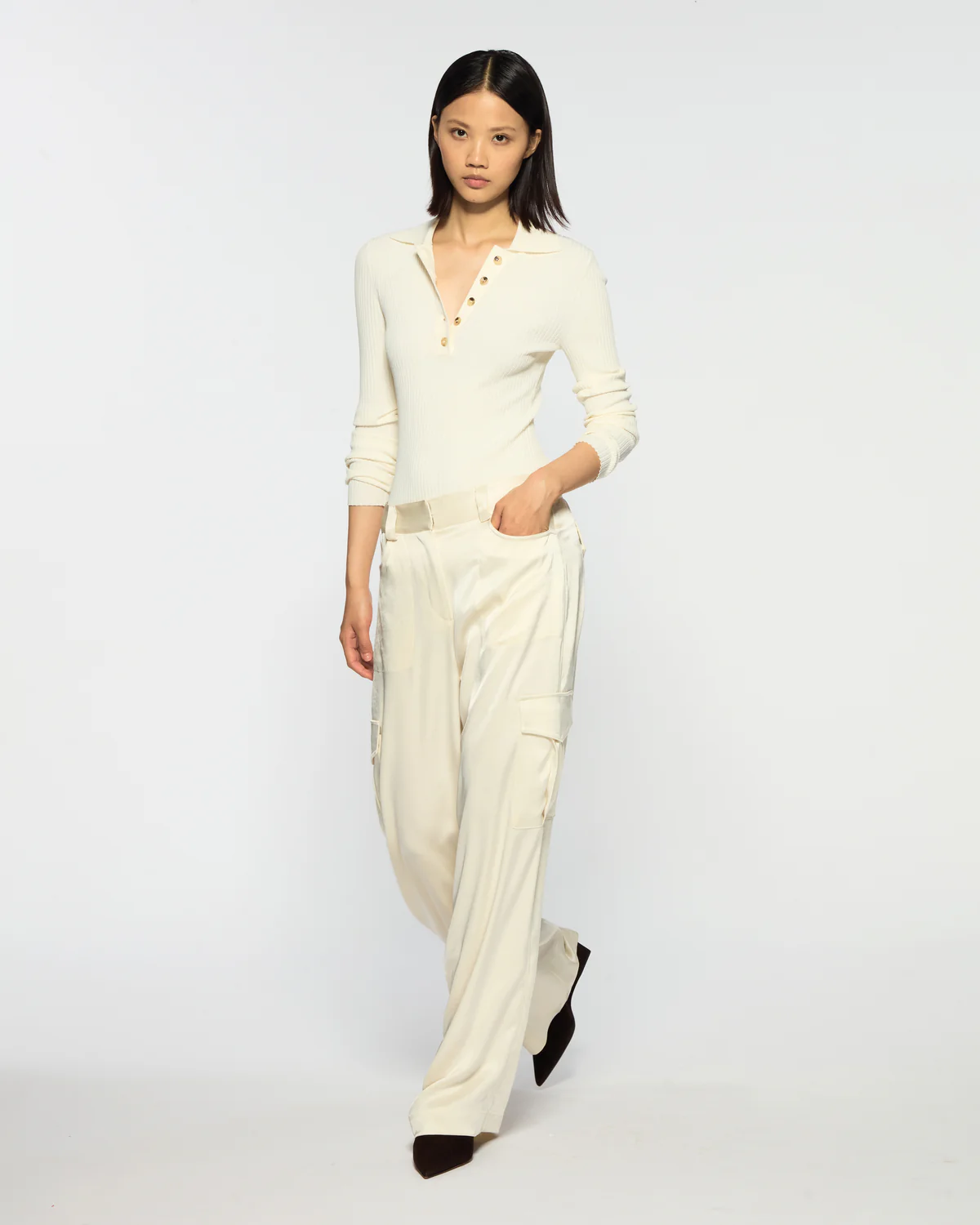 AW25 SATIN CARGO TROUSER CREAM 04